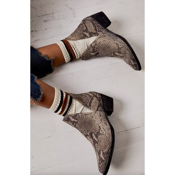 Free People Shoes - Free People Animal Charm Double V Ankle Boots size 39.5